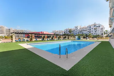Middle Floor Apartment in Puerto Banús