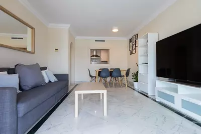 Middle Floor Apartment in Puerto Banús