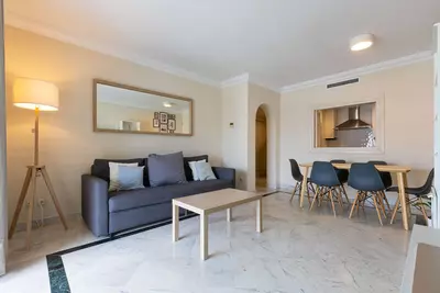 Middle Floor Apartment in Puerto Banús