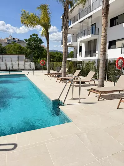 Middle Floor Apartment in Estepona