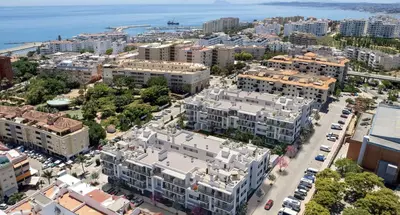 Middle Floor Apartment in Estepona
