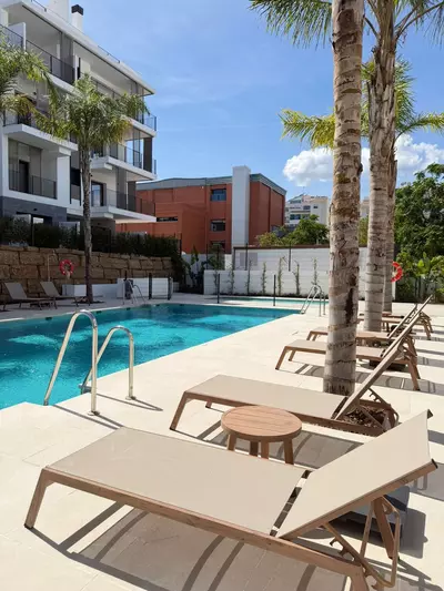 Middle Floor Apartment in Estepona
