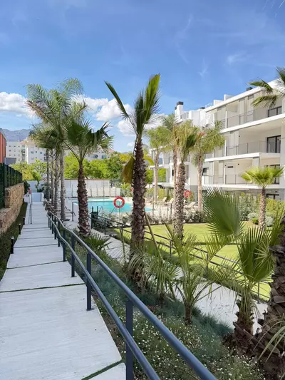Middle Floor Apartment in Estepona