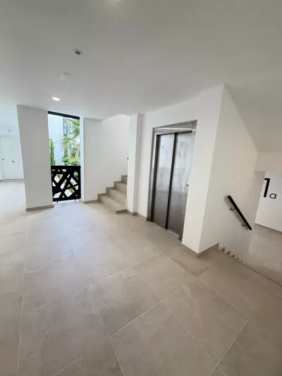 Middle Floor Apartment in Estepona
