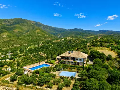 Finca - Cortijo in Estepona