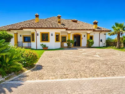 Finca - Cortijo in Estepona