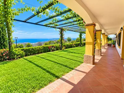 Finca - Cortijo in Estepona