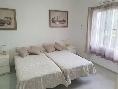 Ground Floor Apartment in El Paraiso