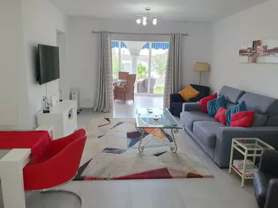 Ground Floor Apartment in El Paraiso