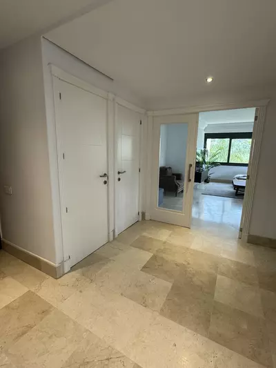 Middle Floor Apartment in Nueva Andalucía