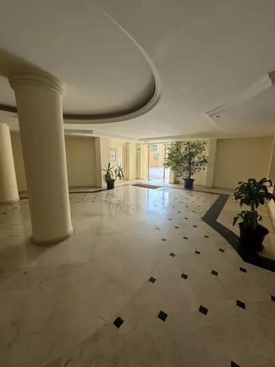 Middle Floor Apartment in Nueva Andalucía