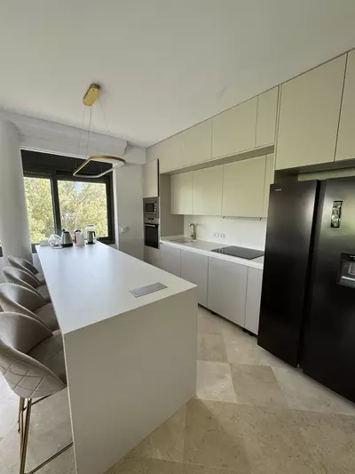 Middle Floor Apartment in Nueva Andalucía