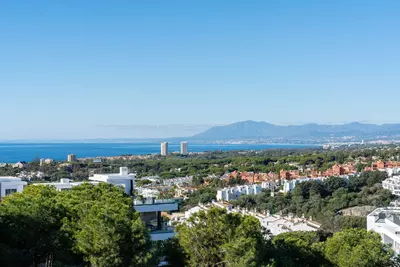 Middle Floor Apartment in Marbella