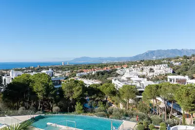 Middle Floor Apartment in Marbella