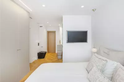 Middle Floor Apartment in Puerto Banús