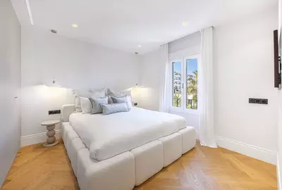 Middle Floor Apartment in Puerto Banús