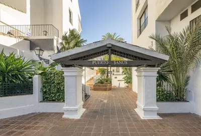 Middle Floor Apartment in Puerto Banús