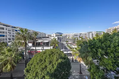 Middle Floor Apartment in Puerto Banús
