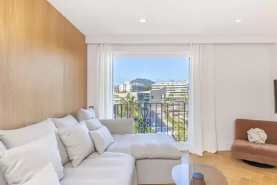 Middle Floor Apartment in Puerto Banús