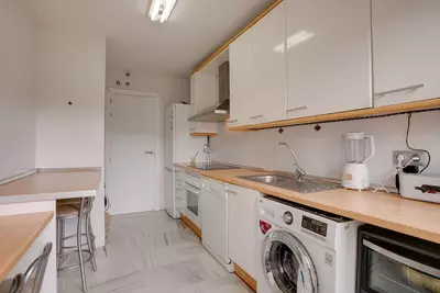 Middle Floor Apartment in Benahavís