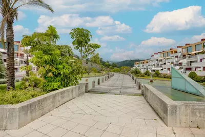 Middle Floor Apartment in Benahavís