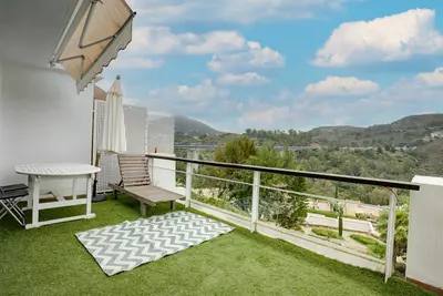 Middle Floor Apartment in Benahavís