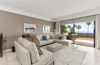 Middle Floor Apartment in Costalita