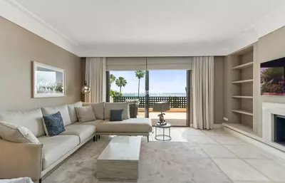 Middle Floor Apartment in Costalita