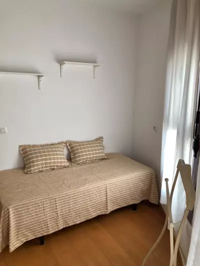 Middle Floor Apartment in Estepona