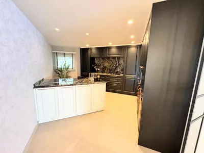 Middle Floor Apartment in Puerto Banús
