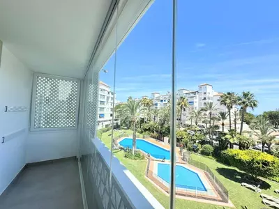 Middle Floor Apartment in Puerto Banús