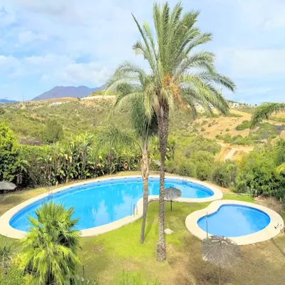 Middle Floor Apartment in Casares Playa