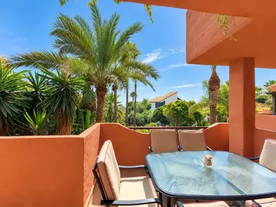 Middle Floor Apartment in Casares Playa
