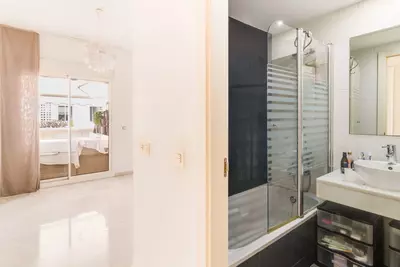 Middle Floor Apartment in Estepona