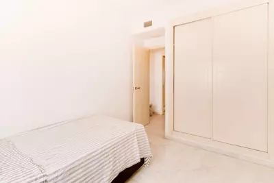 Middle Floor Apartment in Estepona