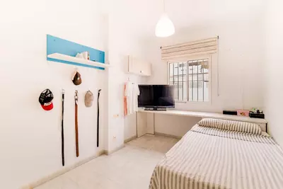 Middle Floor Apartment in Estepona