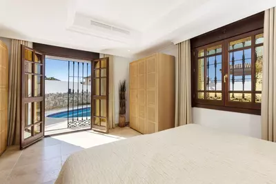 Semi-Detached House in Nueva Andalucía
