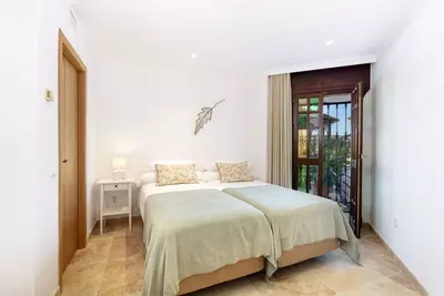 Semi-Detached House in Nueva Andalucía