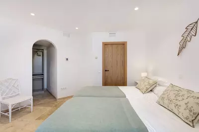Semi-Detached House in Nueva Andalucía