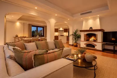 Semi-Detached House in Nueva Andalucía