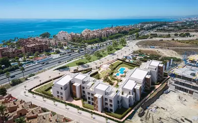 Middle Floor Apartment in Estepona