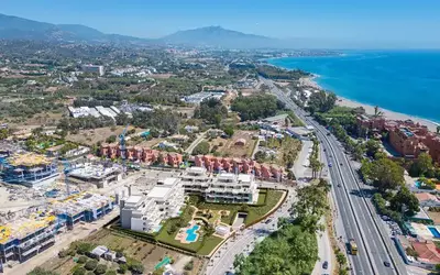 Middle Floor Apartment in Estepona