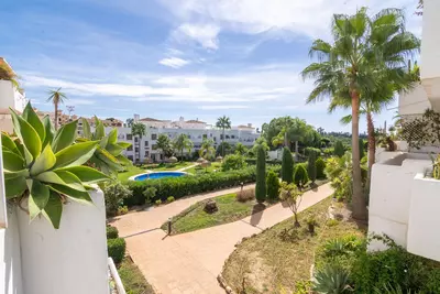 Middle Floor Apartment in Estepona