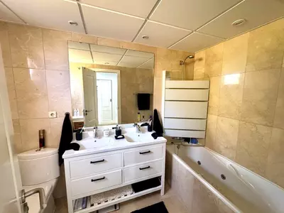 Middle Floor Apartment in Casares Playa