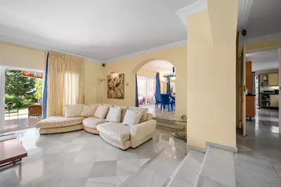Detached Villa in Elviria