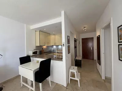 Middle Floor Apartment in Estepona