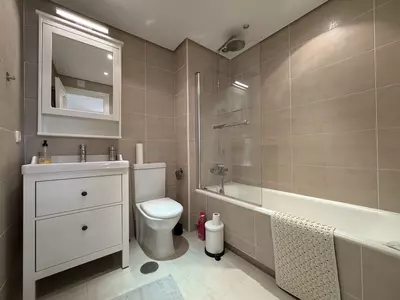 Middle Floor Apartment in Estepona