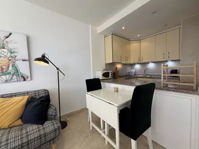 Middle Floor Apartment in Estepona