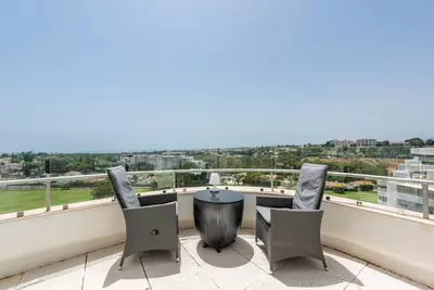 Middle Floor Apartment in Guadalmina Alta