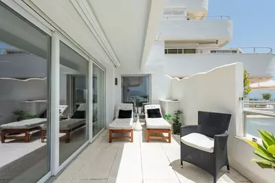Middle Floor Apartment in Guadalmina Alta